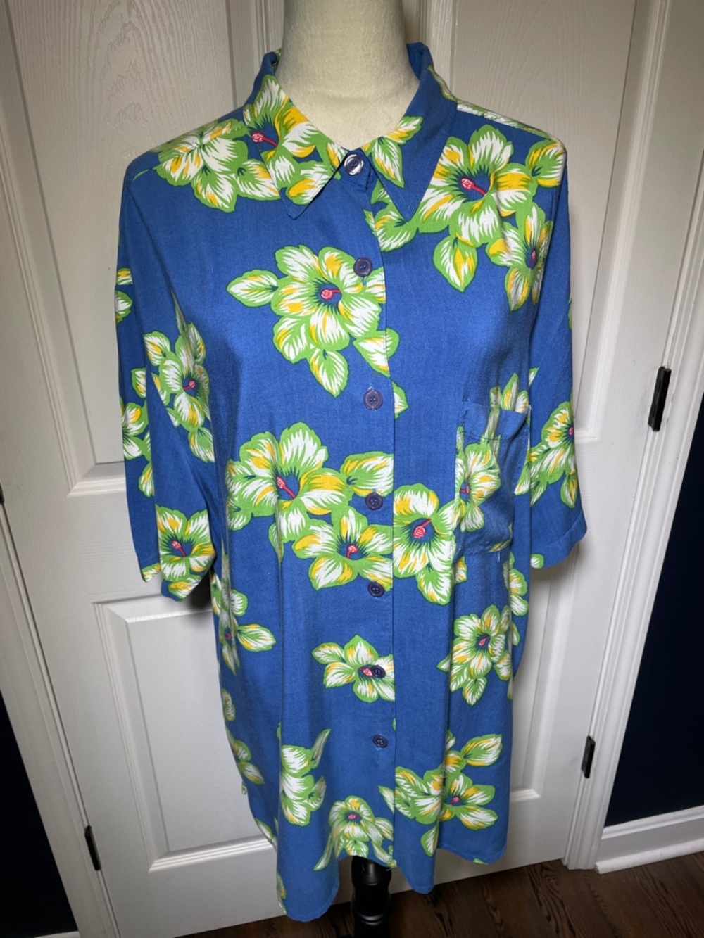 Vintage SK Wear Blue & Yellow Floral Button-Down Short Sleeve Shirt Relaxed Fit